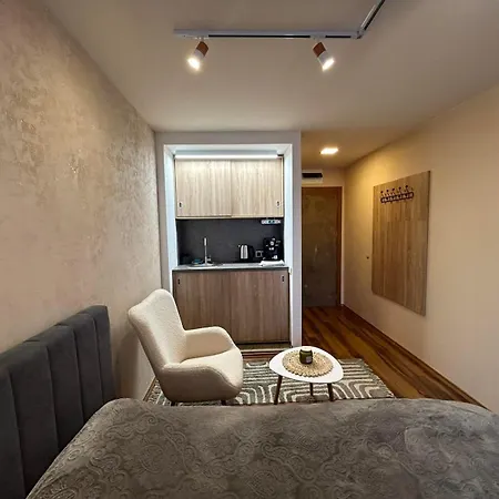 South Apartment *